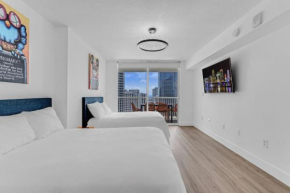 Curated Sky Abode Ocean and City views, Sleeps 6